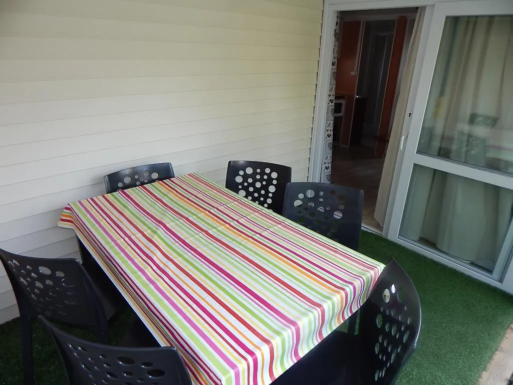 Mobil'Home Hyeres L'Ayguade N 24 Campsite